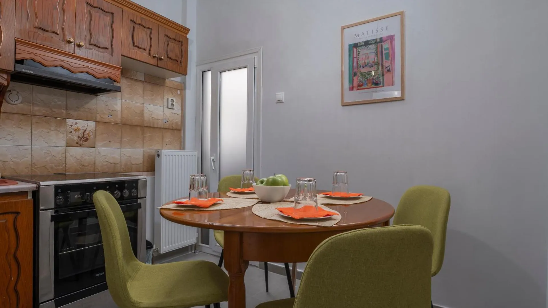 Estia Thessaloniki Apartment, Cozy, Spacious, Sunny, 2 Rooms-5 Beds Διαμέρισμα